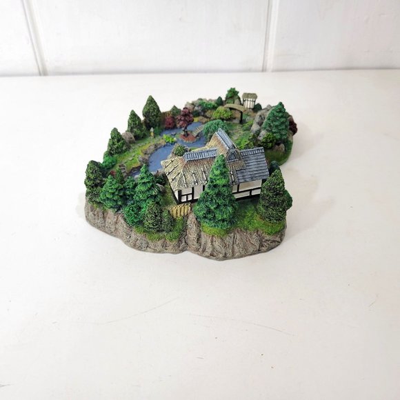 The Danbury Mint Japanese Tea Garden Landscape Figurine RARE - Picture 6 of 6